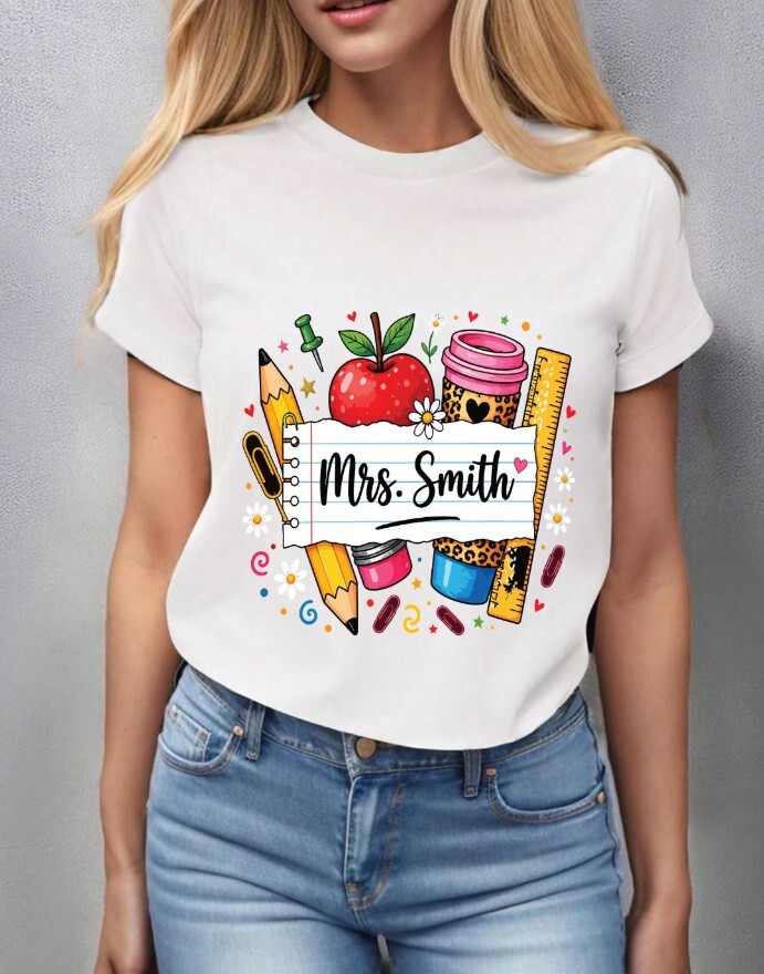 Playera personalizada para maestra con útiles escolares